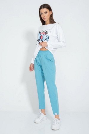 Костюм Костюм Kivviwear 30983109/10 голубой 
Состав: Хлопок-92%; Эластан-8%;
Сезон: Лето
Рост: 170

Спортивный костюм из нежного хлопка с актуальными и современными принтами - это отличный выбор для 