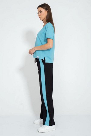 Костюм Костюм Kivviwear 403823063101 голубой 
Сезон: Лето
Рост: 170

Легкий и стильный костюм для летнего сезона, а так же для занятий спортом. Футболка с V-образным вырезом и рукавом реглан подчерки