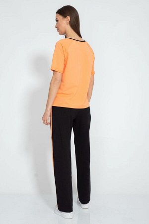 Костюм Костюм Kivviwear 403823063103 морковный 
Сезон: Лето
Рост: 170

Легкий и стильный костюм для летнего сезона, а так же для занятий спортом. Футболка с V-образным вырезом и рукавом реглан подчер