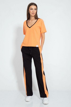 Костюм Костюм Kivviwear 403823063103 морковный 
Сезон: Лето
Рост: 170

Легкий и стильный костюм для летнего сезона, а так же для занятий спортом. Футболка с V-образным вырезом и рукавом реглан подчер