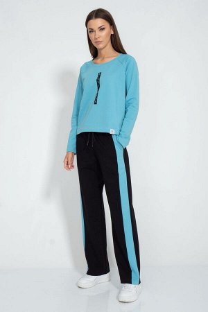 Костюм Костюм Kivviwear 30613063103 голубой 
Состав: Хлопок-92%; Эластан-8%;
Сезон: Осень-Зима
Рост: 170

Женский костюм, состоящий из лонгслива с круглым вырезом, рукавом реглан и принтом и брюк со 