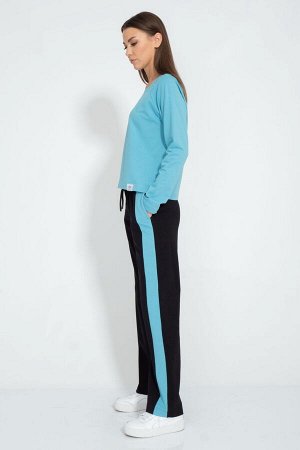 Костюм Костюм Kivviwear 30613063103 голубой 
Состав: Хлопок-92%; Эластан-8%;
Сезон: Осень-Зима
Рост: 170

Женский костюм, состоящий из лонгслива с круглым вырезом, рукавом реглан и принтом и брюк со 