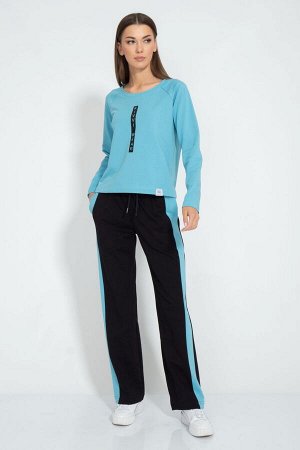 Костюм Костюм Kivviwear 30613063103 голубой 
Состав: Хлопок-92%; Эластан-8%;
Сезон: Осень-Зима
Рост: 170

Женский костюм, состоящий из лонгслива с круглым вырезом, рукавом реглан и принтом и брюк со 