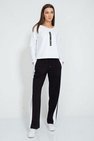Костюм Костюм Kivviwear 30613063101 белыйчерный 
Состав: Хлопок-92%; Эластан-8%;
Сезон: Осень-Зима
Рост: 170

Женский костюм, состоящий из лонгслива с круглым вырезом, рукавом реглан и принтом и брюк