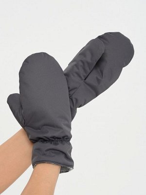 Варежки Варежки из мембранной плащевой ткани . Утепленные синтепоном , подкладка из флиса.