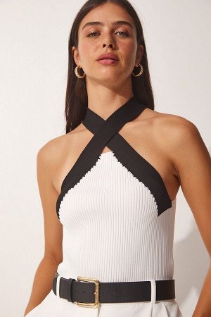 Женская белая укороченная трикотажная блузка с бретелькой на шее US00900