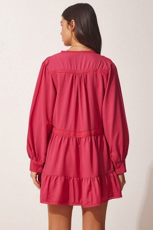 Женское темно-розовое платье-туника с деталями из гипюра FN03076