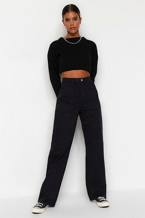 Черные широкие джинсы с завышенной талией и детальными карманами