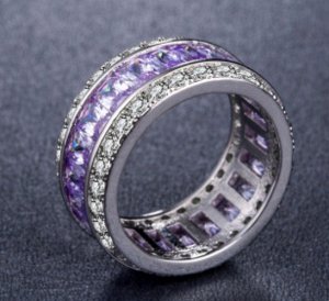 Кольцо Светло-фиолетовый камень
