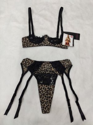 Сексуальный комплект белья Леопард 3 предмета.
