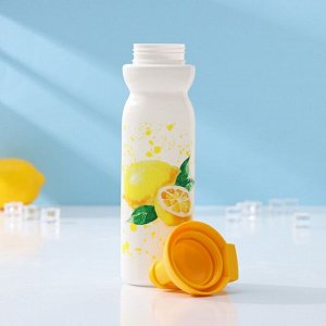 Бутылка для воды пластиковая «Фрукты», 680 мл, 9x7.1x26.7 см, МИКС