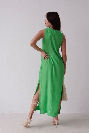 Платье без рукавов с разрезами зелёное