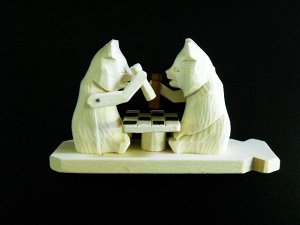 Богородская игрушка "Медведи-шахматисты" арт.8022 (РНИ)