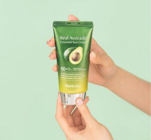 Питательный солнцезащитный крем с авокадо Farm Stay Real Avocado Essential Sun Cream SPF50+ PA++++