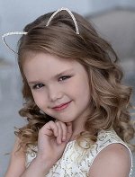 Очаровательный ободок из металла, дополнен &quot;ушками&quot; из страз