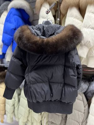 Куртка Пуховик с натуральным мехом, 80 см, утеплен гусиным пухом
Размеры 44,46,48,50,52