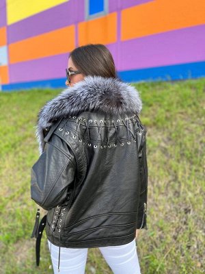 Куртка Куртка из натуральной кожи с натуральным мехом чернобурки, 65 см 
Мех съемный 
Размеры 42,44,46,48