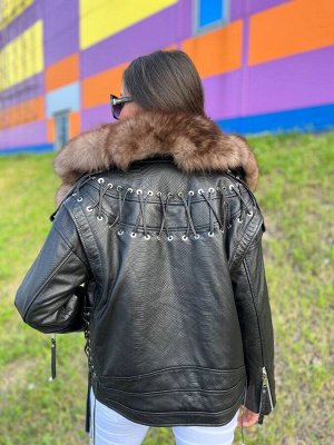 Куртка Куртка из натуральной кожи с натуральным мехом чернобурки, 65 см 
Мех съемный 
Размеры 42,44,46,48