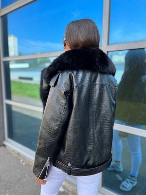 Куртка Куртка из эко кожи с натуральным мехом чернобурки, 65 см
Размеры 42,44,46,48,50