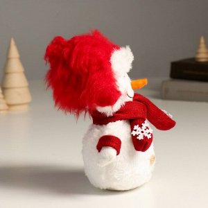 Кукла интерьерная "Снеговик в красной шапке ушанке-колпаке" 19 см