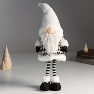 Кукла интерьерная "Дед Мороз в кафтане с рисунком гусиная лапка" 16х12х46 см