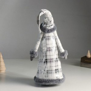 Кукла интерьерная "Дед Мороз в сером кафтане в клетку" с серебром 16х13х60 см