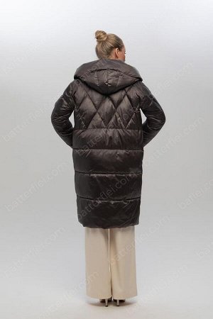 Пальто Пальто женское со съемной стойкой.
Модель прямого силуэта идеально подходит к любому телосложению. Это стильная модель пальто средней длины идеальна в любой ситуации. Простегана горизонтальной 