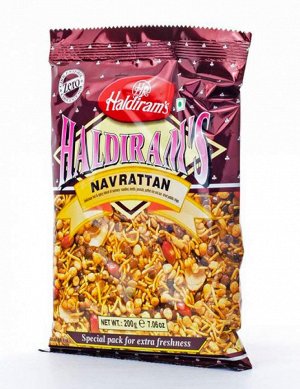 NAVRATTAN/ Пряный деликатес (смесь ароматной лапши, чечевицы, орехов, арахиса, воздушного риса и картофельных палочек  200 GMS
