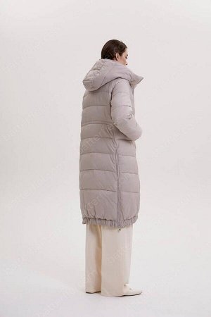 Пальто Объемное пальто с утяжкой.
Современная модель свободного силуэта сочетающая в себе оригинальный дизайн и функциональное решение -длинные молнии в боковых швах , резинка по низу пальто, функцион
