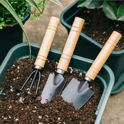 РУССКИЕ ХОЗЫ: Инструменты для твоего сада и огорода