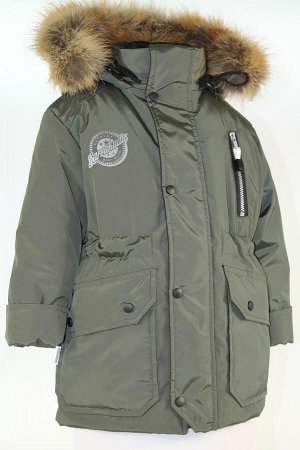 Хаки Куртка из непромокаемой и непродуваемой мембранной ткани, в некоторых вариантах с тефлоновым покрытием. Подклад из флиса (150 г/м2) и Tafetta 190г/м2 , утеплитель Termofinn (320 г/м2) , у куртки 