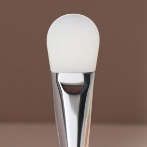 Кисть для масок «SILVER», силиконовая, с лопаткой, 14 (+/- 1) см, цвет серебристый/белый