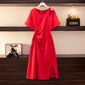Женское платье, цвет красный