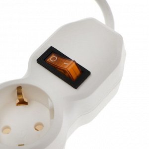Удлинитель Luazon Lighting ECO, 3 розетки, 2.7 м, 16 А, 3500 Вт, ПВС 3x1 мм2, с заземлением, с выключателем, белый