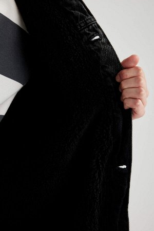 Джинсовая куртка узкого кроя с воротником из искусственного меха