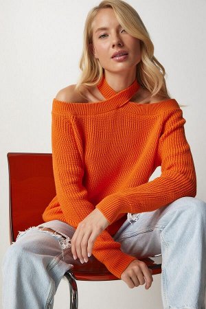Женский оранжевый трикотажный свитер с открытыми плечами MX00118