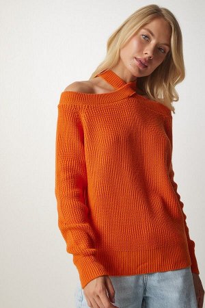Женский оранжевый трикотажный свитер с открытыми плечами MX00118