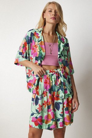 Женский комплект из вискозной рубашки и шорт цвета морской волны с цветочным принтом FN03082