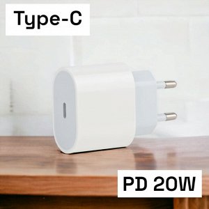 Сетевое зарядное устройство Type-C Intro CC200 быстрая зарядка PD 20W белая