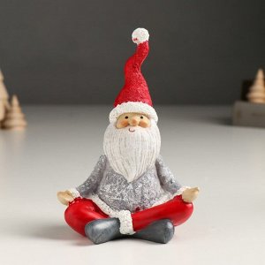 Сувенир полистоун "Дед Мороз - йог. Медитация" МИКС 12х5х10,5 см