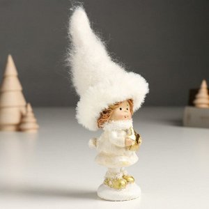 Сувенир полистоун "Малышка в белом наряде со снежинкой, с леденцом/звездой" МИКС 6х5х16 см