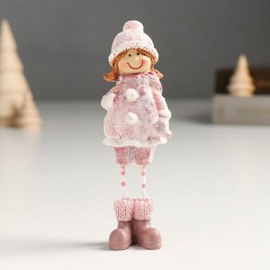 Сувенир полистоун "Малышка в розовом зимнем наряде" длинные ножки 3х4х11,5 см