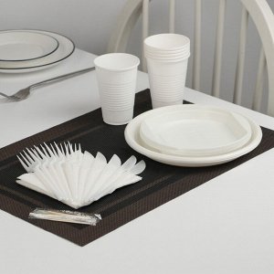 Набор белой одноразовой посуды на 6 персон «Шашлычный №3», тарелки, стаканы, ножи, вилки, салфетки, зубочистки
