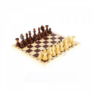 Игра настольная Шахматы из дерева обиходные лакированные в комплекте с доской