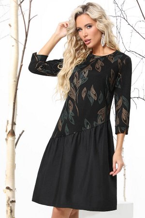 Платье черного цвета с асимметричным воланом