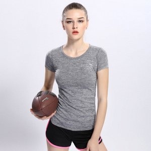 Футболка Женская футболка для активных физических нагрузок и на каждый день. Выполнена из качественных материалов с небольшим добавлением спандекса, благодаря которым изделие хорошо садится по фигуре.
