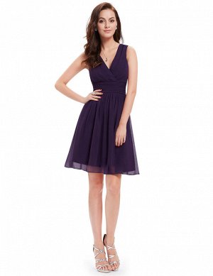 Фиолетовое короткое легкое платье