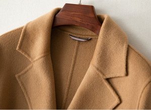 Женское короткое шерстяное пальто с поясом