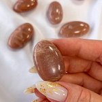 Галтовка из Лунного камня