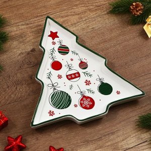 Тарелка керамическая новогодняя «Ёлочные игрушки», 23x22x2 см, ручная работа